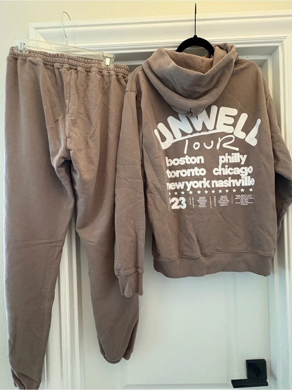 Unwell tour/call her daddy sweat